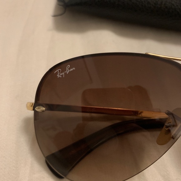 Ray-Ban RB34499 Iconic Aviator Sunglasses - Picture 2 of 5